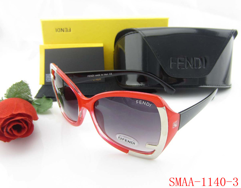 Fendi Lunettes de soleil